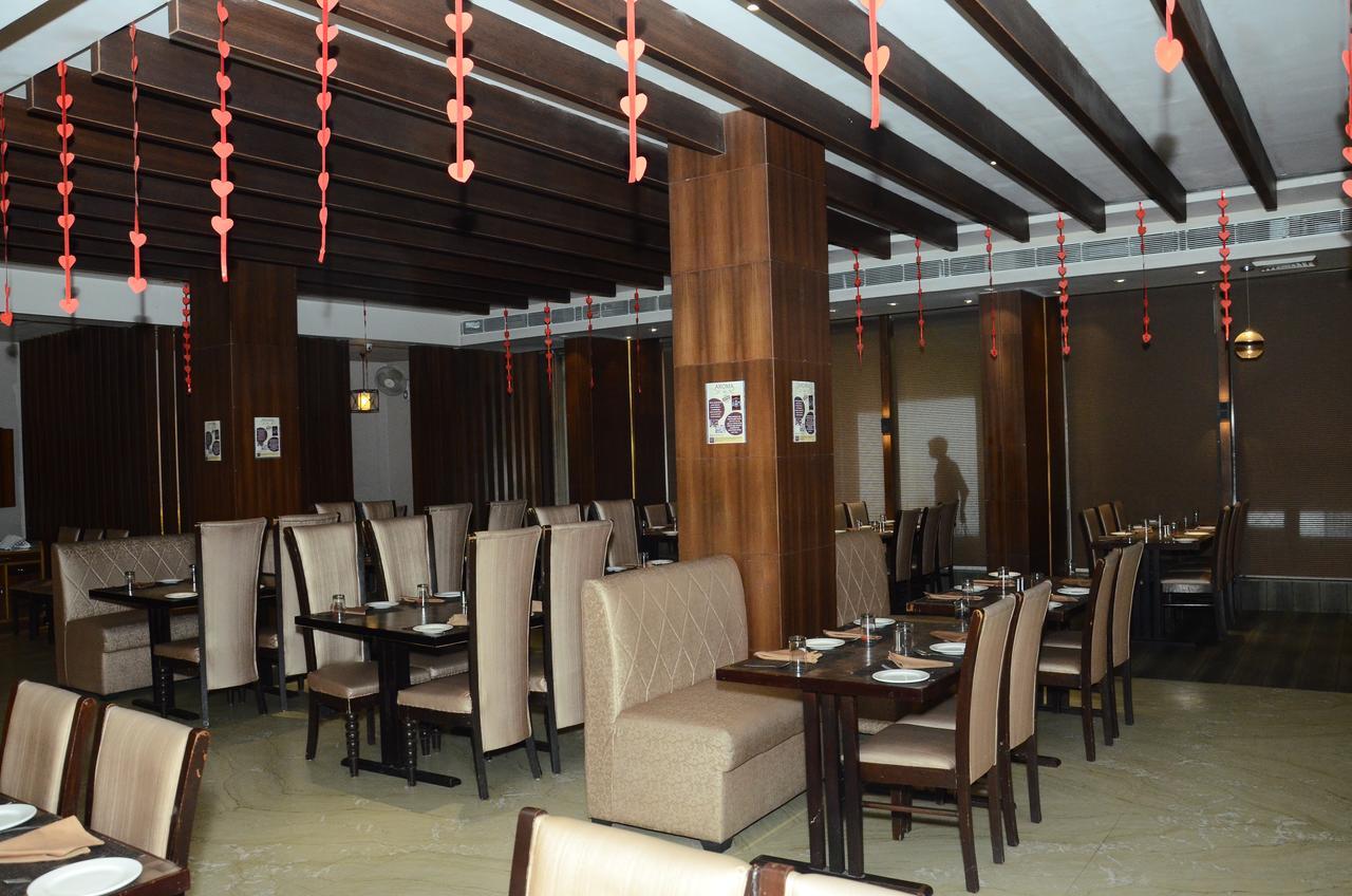 Hotel Aroma Inn Sirsa Buitenkant foto